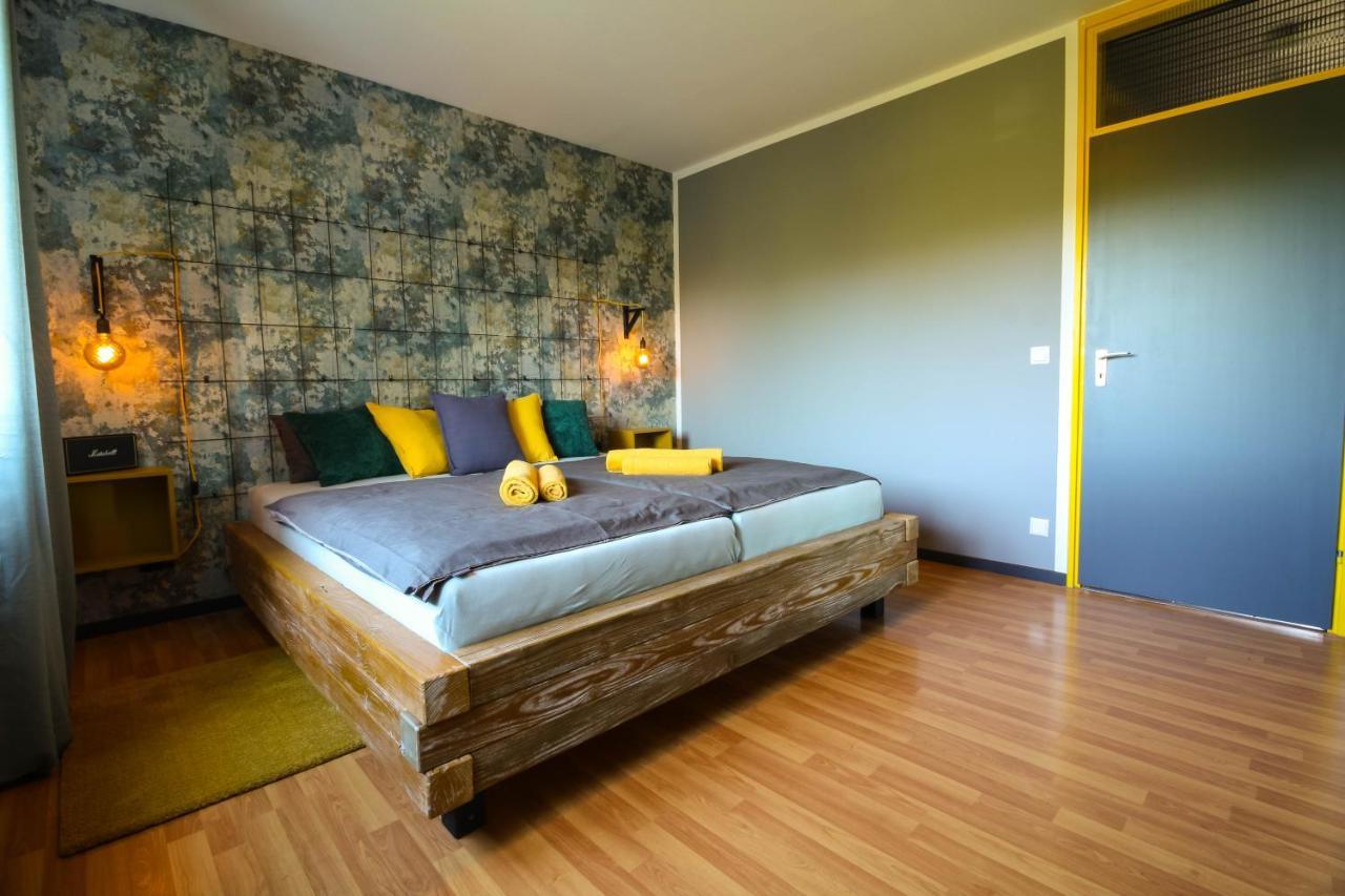 #Industryellow Karlsruhe Kültér fotó